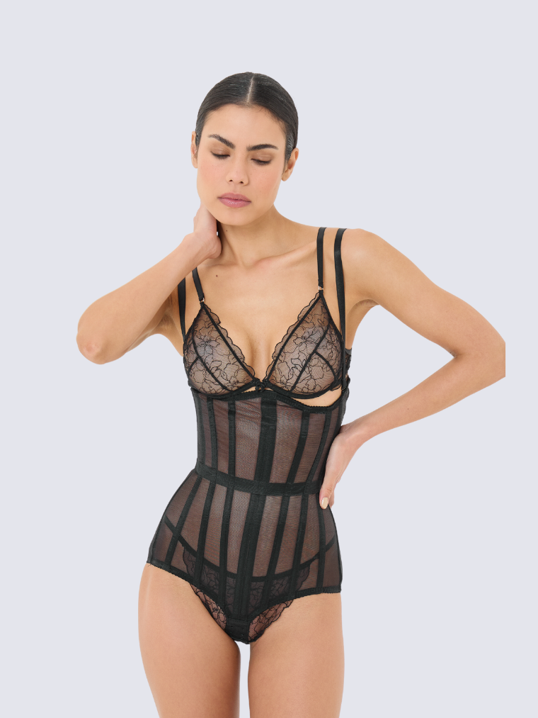 Cape form bodysuit black 2