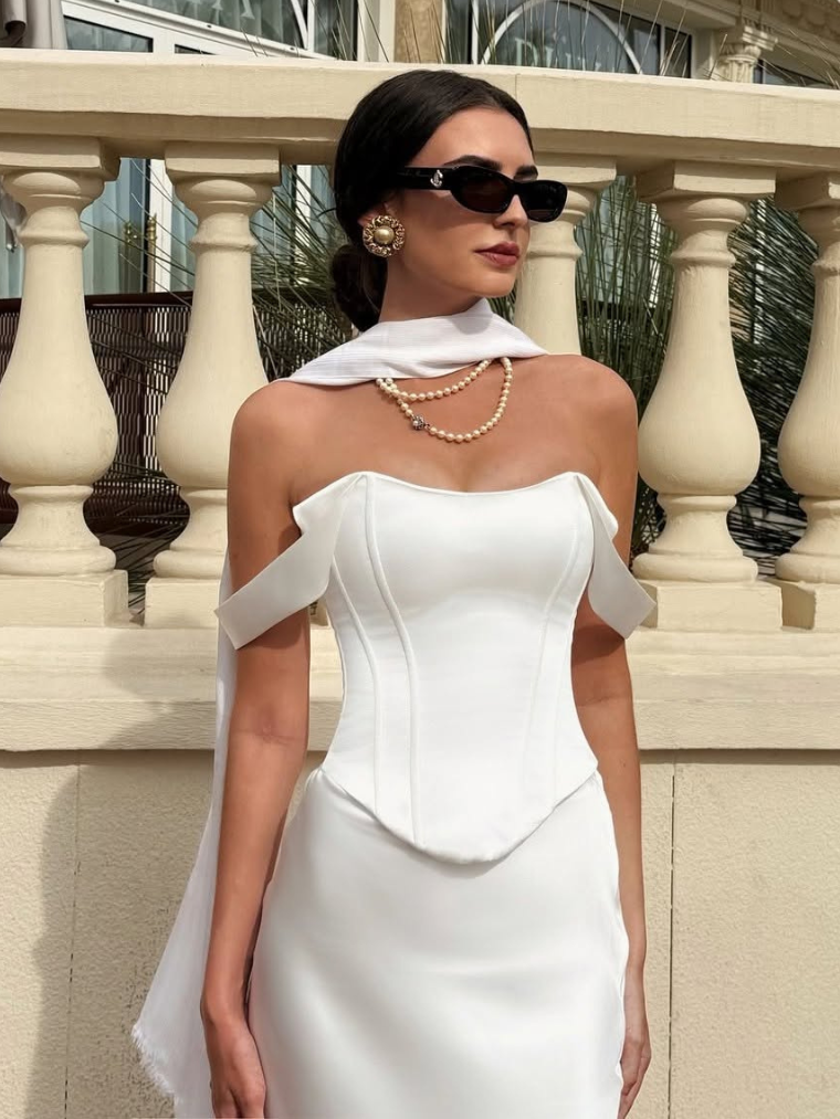 White Sia corset