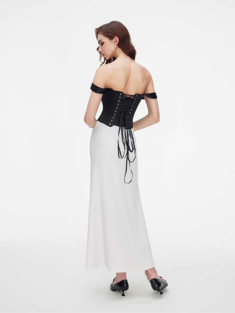 Black Sia corset 4